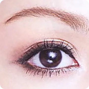 瞳のアートメイク　まつ毛を濃く